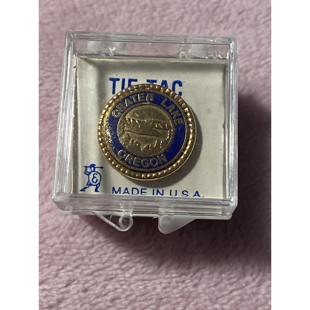 1950's Crater Lake Oregon Tie Tac Pin Shields Fifth Avenue Mid Century USA Case